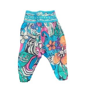 So very cute ! Pantalones for girls 6:8 years